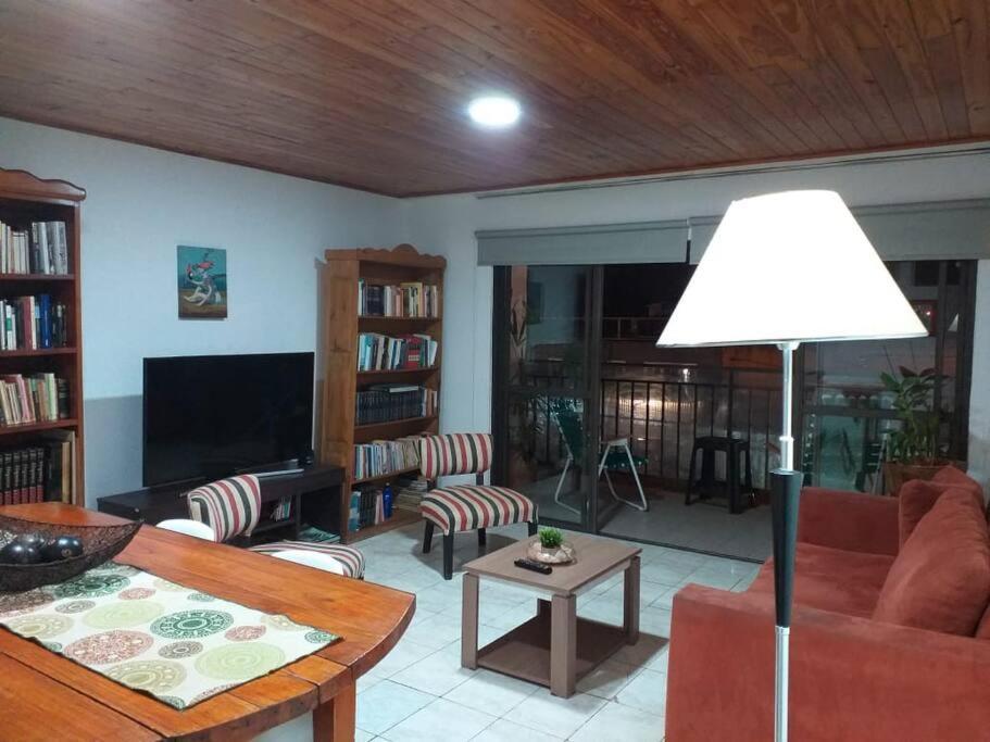 Appartamento Iguazu House Puerto Iguazú Esterno foto
